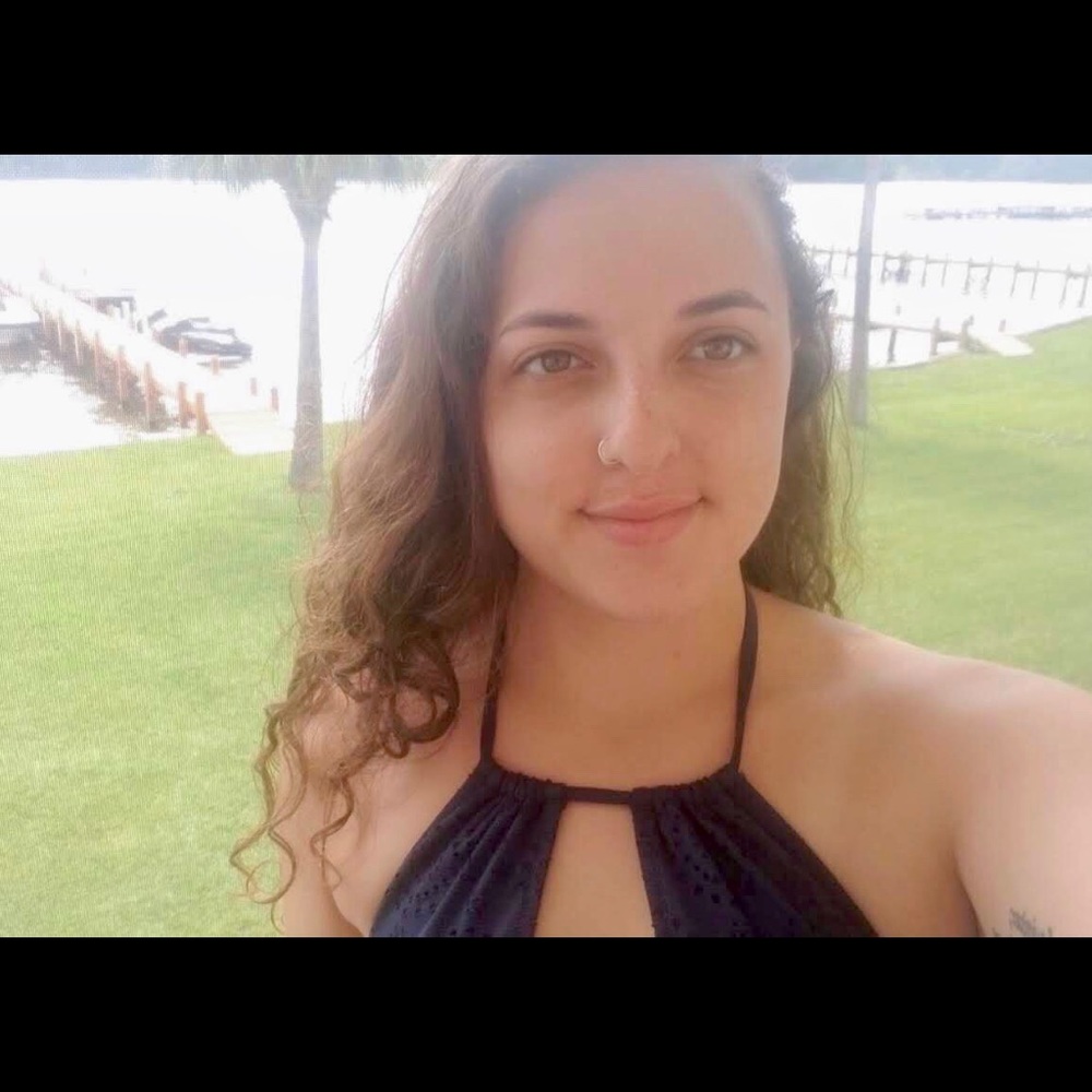 Meet your Posher, Alycia